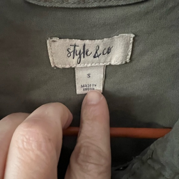 One of a kind upcycled Utility jacket with Bob Marley print. - Picture 3 of 6